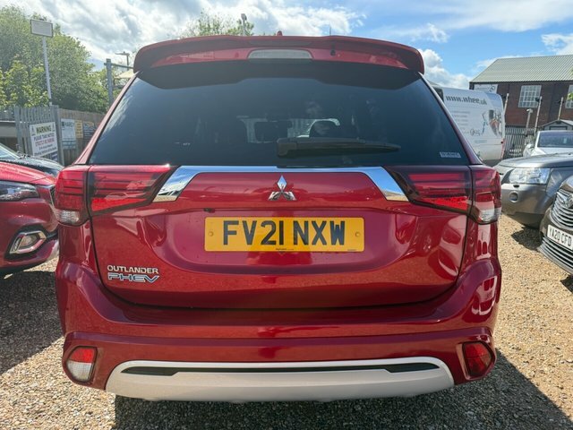 Mitsubishi Outlander Twinmotor 13.8Kwh Exceed Suv FV21NXW Red #5
