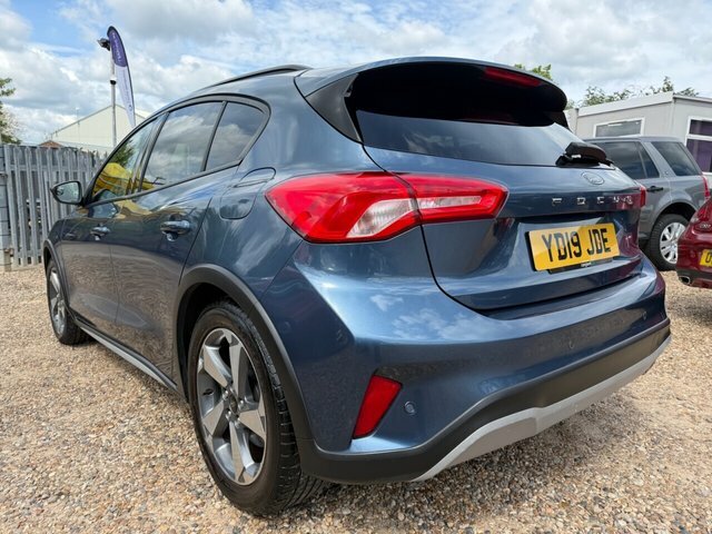 Ford Focus Ecoboost Active Hatchback YD19JDE Blue #3