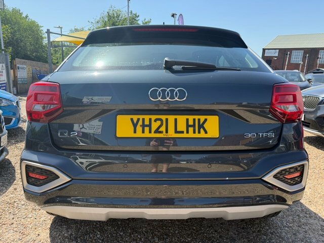 Audi Q2 Tfsi 30 Sport Suv YH21LHK Grey #3