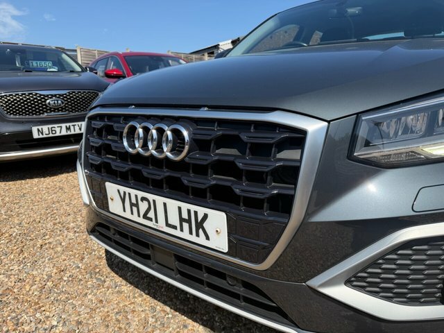 Audi Q2 Tfsi 30 Sport Suv YH21LHK Grey #5