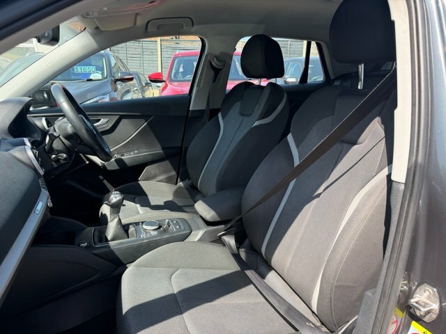 Audi Q2 Tfsi 30 Sport Suv YH21LHK Grey #6
