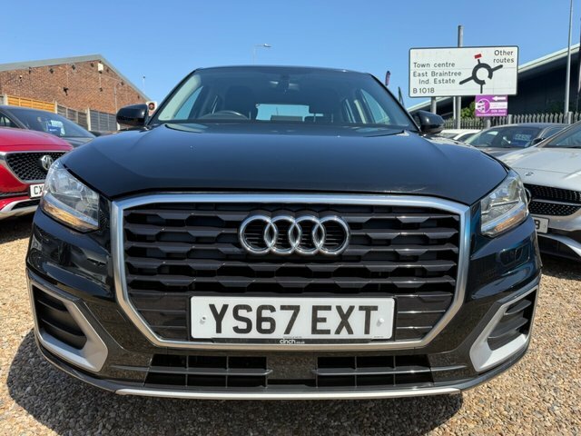 Audi Q2 Tdi Sport Suv Black #2