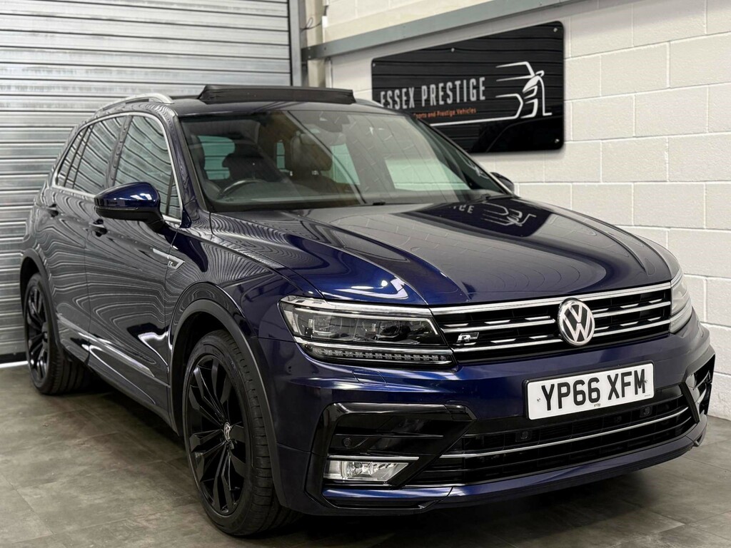 Volkswagen Tiguan R-line Tsi Bluemotion Technology 4Motion Blue