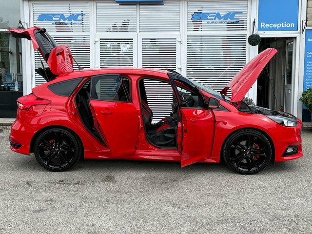 Ford Focus 2018 2.0 Tdci St-2 Hatchback Eur YM67PDK Red #6