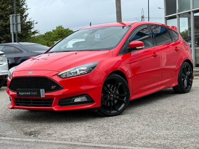 Ford Focus 2018 2.0 Tdci St-2 Hatchback Eur YM67PDK Red #4