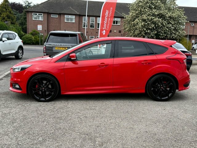 Ford Focus 2018 2.0 Tdci St-2 Hatchback Eur YM67PDK Red #5