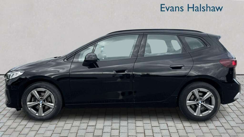 BMW 2 Series 220I Mht Sport Dct 2023 FL23BBO Black #4