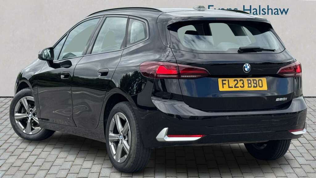 BMW 2 Series 220I Mht Sport Dct 2023 FL23BBO Black #2