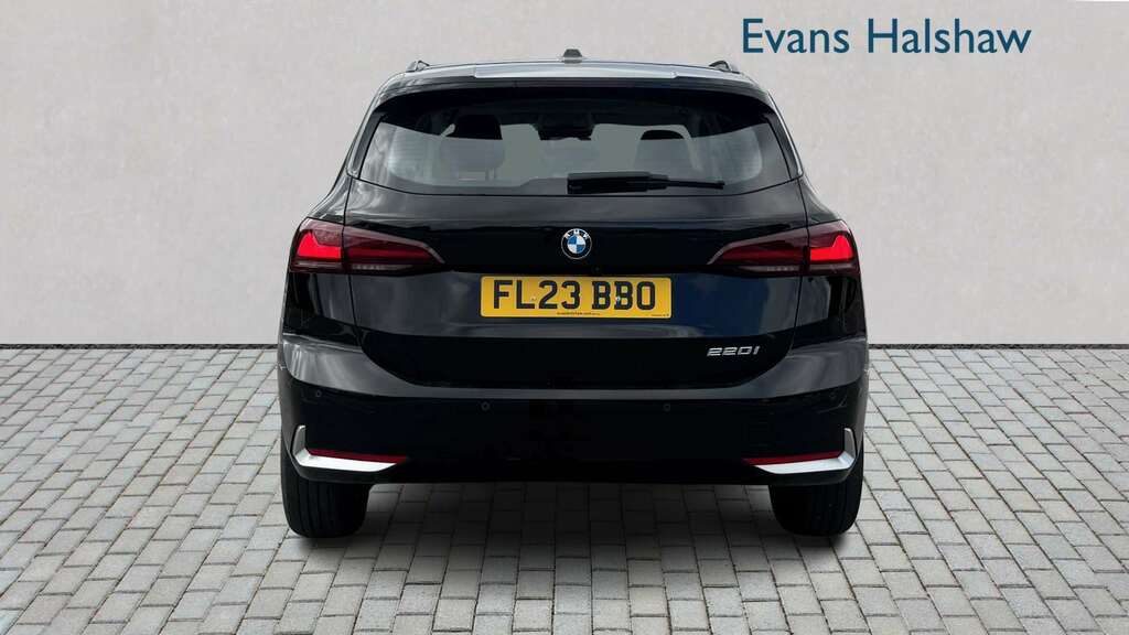 BMW 2 Series 220I Mht Sport Dct 2023 FL23BBO Black #6