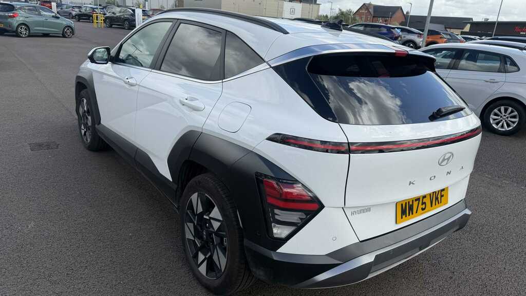 Hyundai Kona 1.6 Hybrid 129 Ultimate Dct 2025 MW75VKF White #5