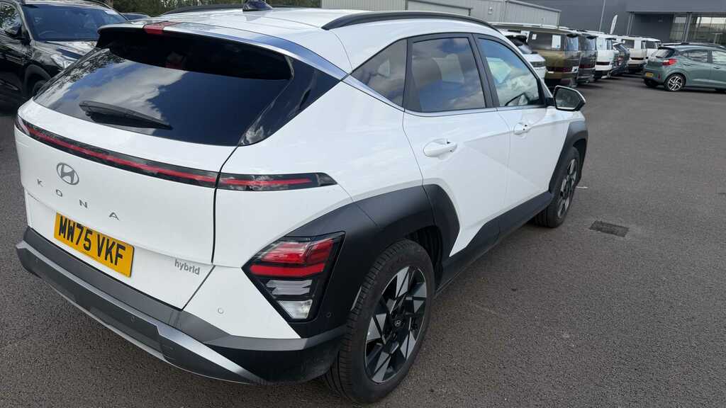 Hyundai Kona 1.6 Hybrid 129 Ultimate Dct 2025 MW75VKF White #4