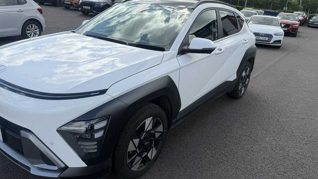Hyundai Kona 1.6 Hybrid 129 Ultimate Dct 2025 MW75VKF White #3