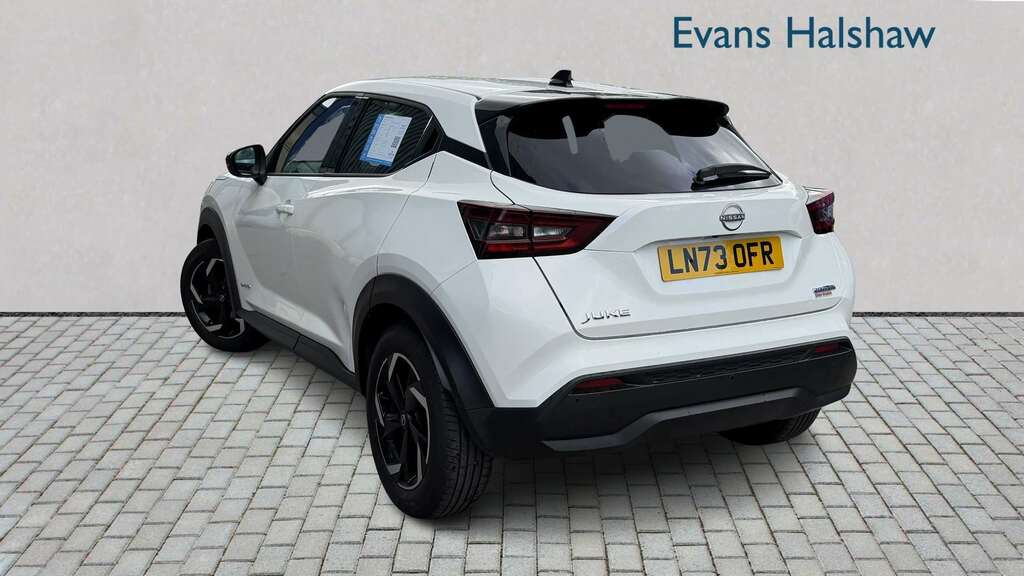 Nissan Juke 1.6 Hybrid N-connecta 2023 LN73OFR White #2