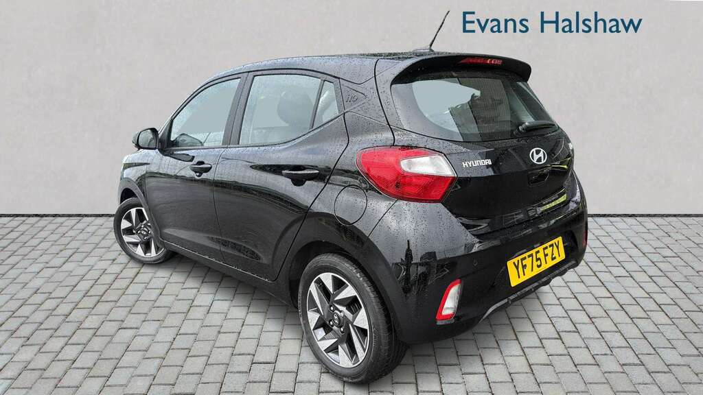 Hyundai I10 1.0 63 Advance Nav 2025 YF75FZY Black #2