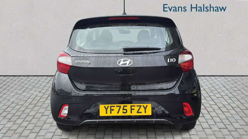 Hyundai I10 1.0 63 Advance Nav 2025 YF75FZY Black #5