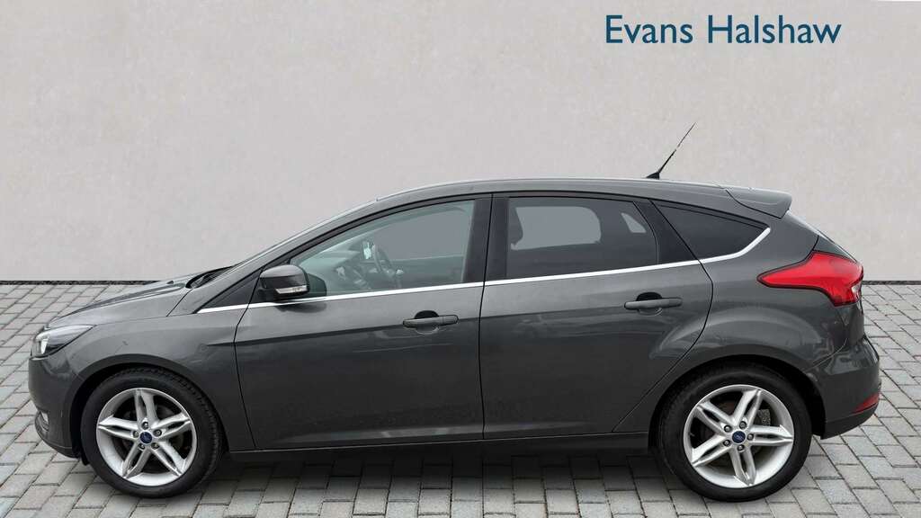 Ford Focus 1.0 Ecoboost 125 Zetec 2016 WX16DTF Grey #4