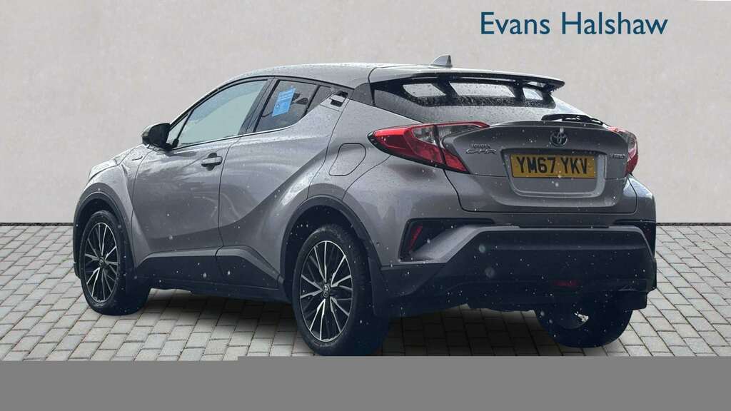 Toyota C-Hr 1.8 Hybrid Excel Cvt 2017 YM67YKV Silver #2