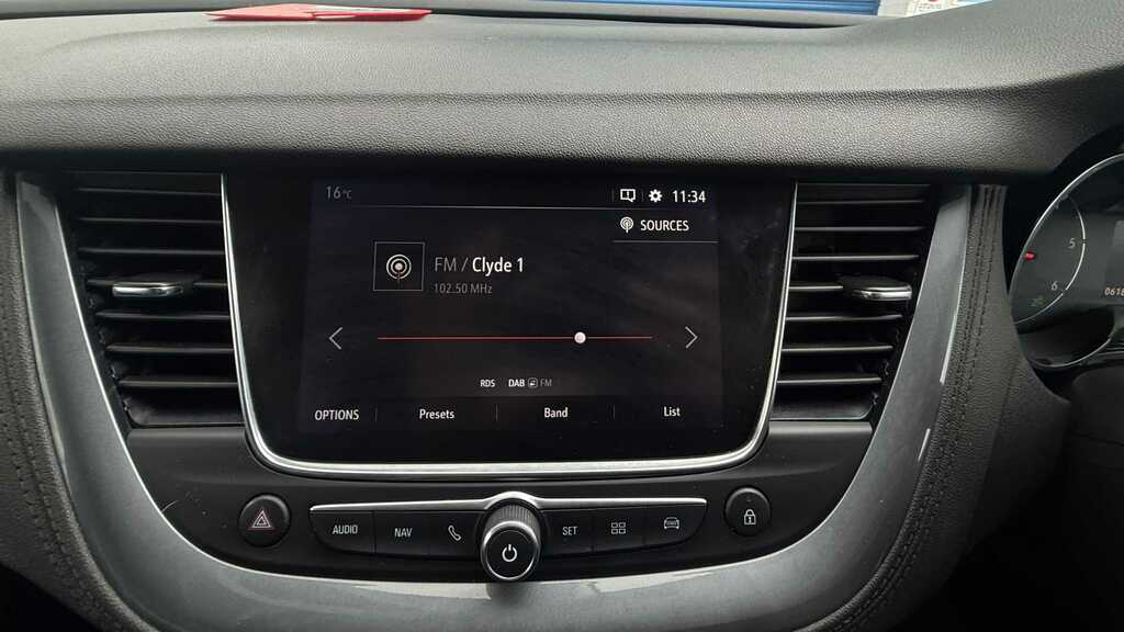 Vauxhall Grandland X 1.5 Turbo D Sport Nav 2019 NG19OTV White #4