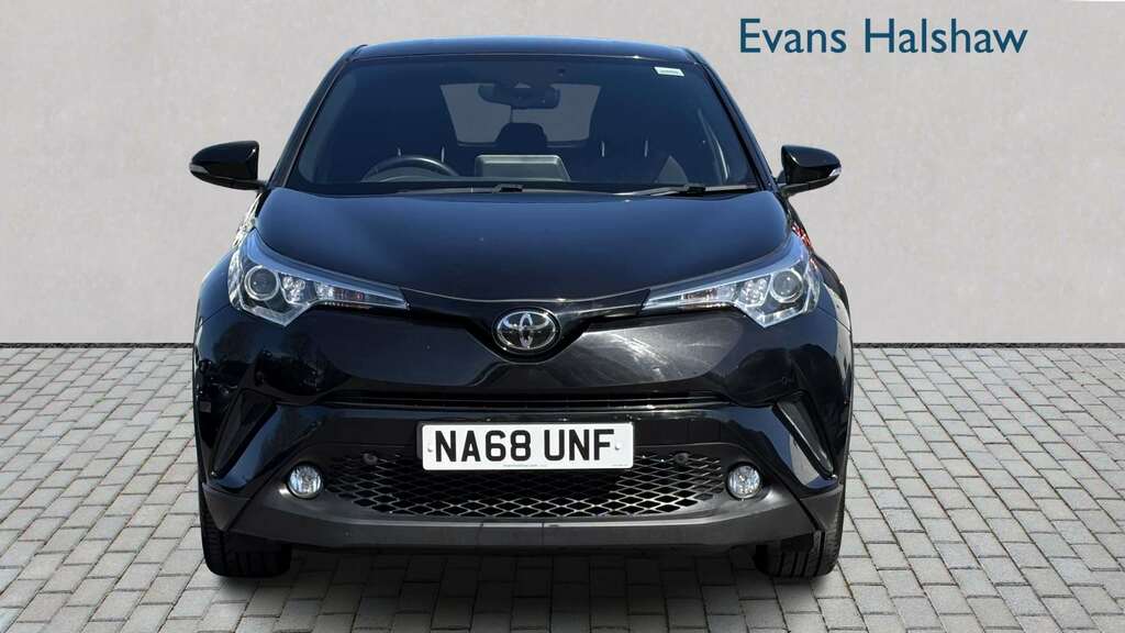 Toyota C-Hr 1.2T Design Cvt Awd 2018 Black #2