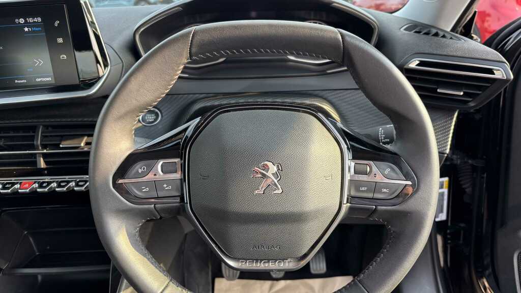 Peugeot 2008 1.2 Puretech Active Premium 2022 CJ22OHD Grey #6