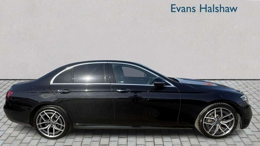 Mercedes-Benz E Class E200 Amg Line Premium 9G-tronic 2023 KT23HKX Black #5