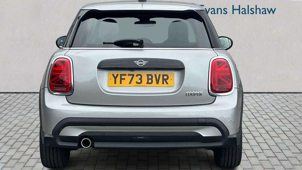 Mini Hatch 1.5 C Classic 2023 YF73BVR Silver #3