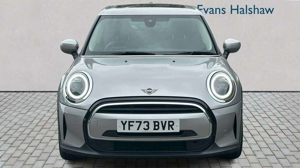 Mini Hatch 1.5 C Classic 2023 YF73BVR Silver #4