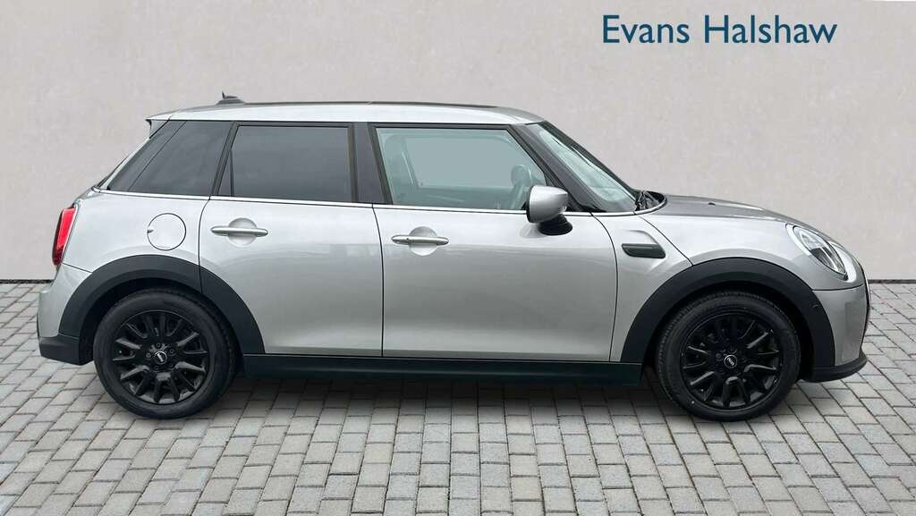 Mini Hatch 1.5 C Classic 2023 YF73BVR Silver #6