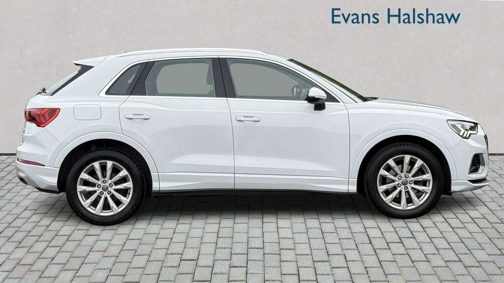 Audi Q3 35 Tdi Quattro Sport 2020 FV20UGX White #2