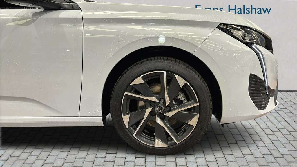 Peugeot 308 1.2 Hybrid 136 Allure E-dsc6 2025 YF75ADO White #6