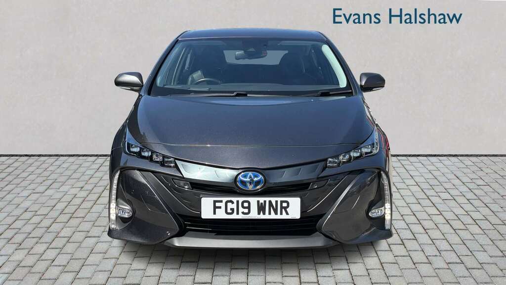 Toyota Prius 1.8 Vvti Plug-in Excel Cvt 2019 FG19WNR Grey #2