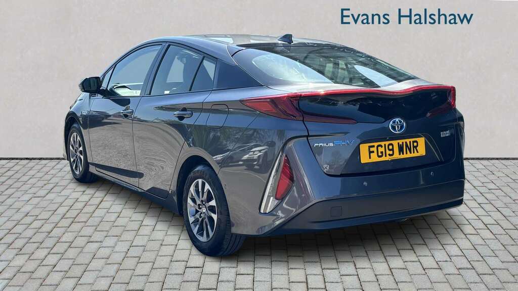Toyota Prius 1.8 Vvti Plug-in Excel Cvt 2019 FG19WNR Grey #4