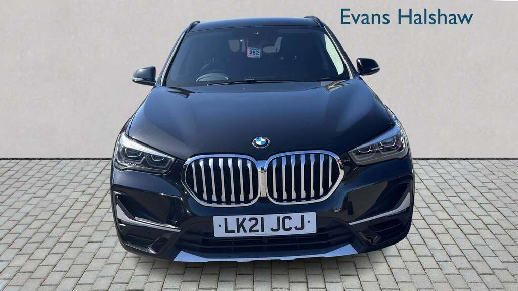BMW X1 Xdrive 20I 178 Xline Step 2021 LK21JCJ Black #4