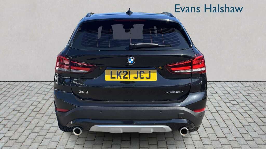 BMW X1 Xdrive 20I 178 Xline Step 2021 LK21JCJ Black #5