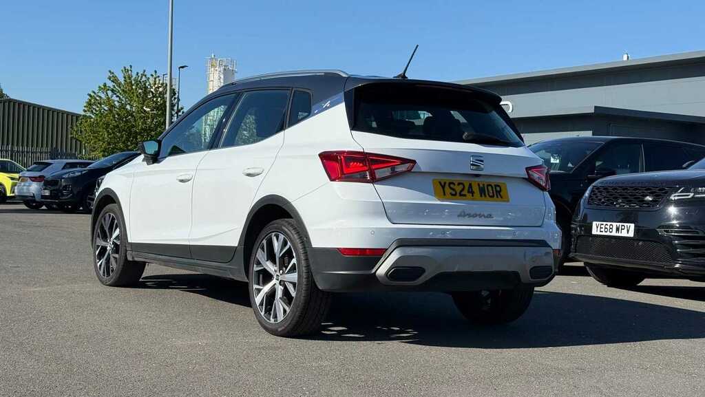 Seat Arona 1.0 Tsi 115 Xperience Lux Dsg 2024 YS24WOR White #2