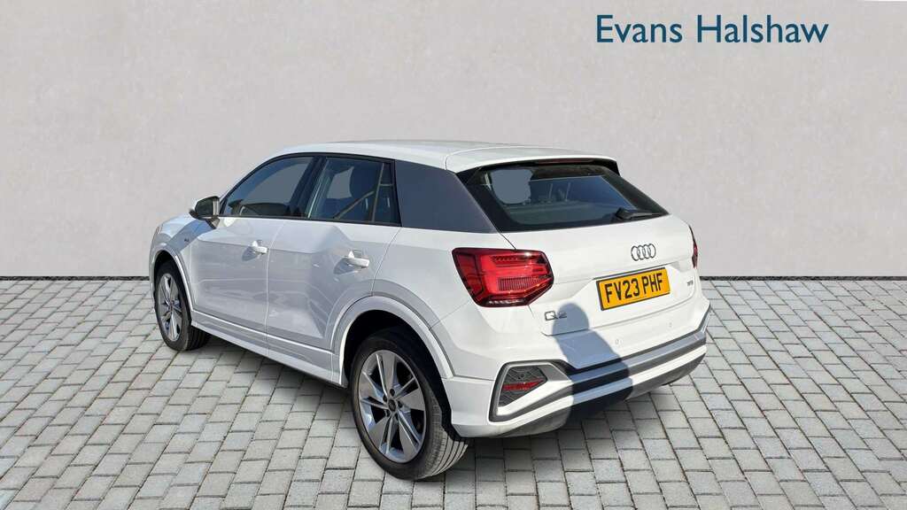 Audi Q2 30 Tfsi S Line 2023 FV23PHF White #5