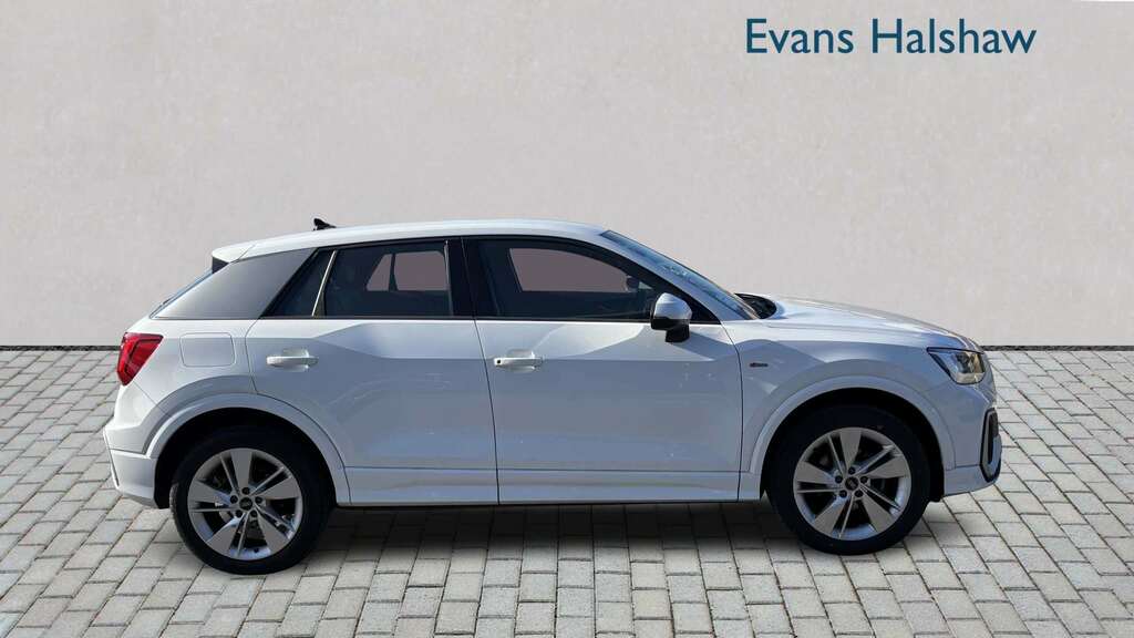 Audi Q2 30 Tfsi S Line 2023 FV23PHF White #2