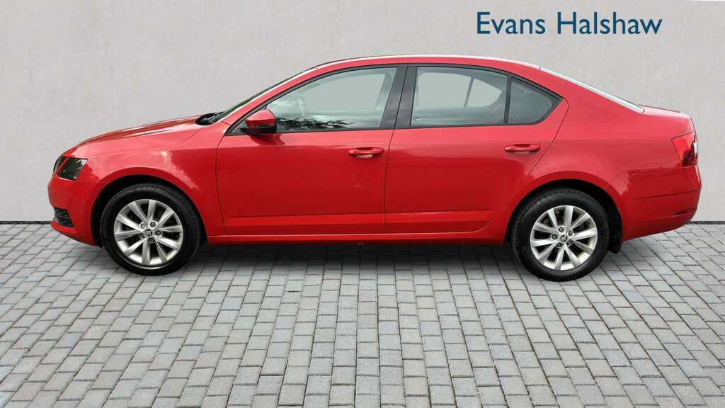Skoda Octavia 1.6 Tdi Cr S 2019 Red #5