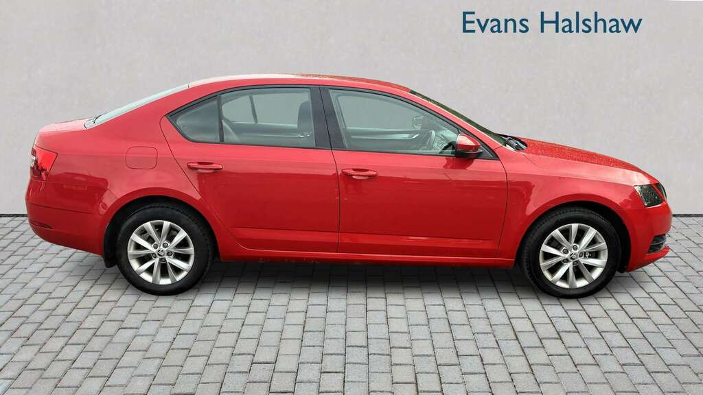 Skoda Octavia 1.6 Tdi Cr S 2019 Red #3