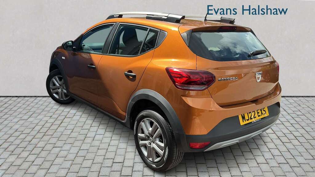 Dacia Sandero Stepway 1.0 Tce Essential 2022 Orange