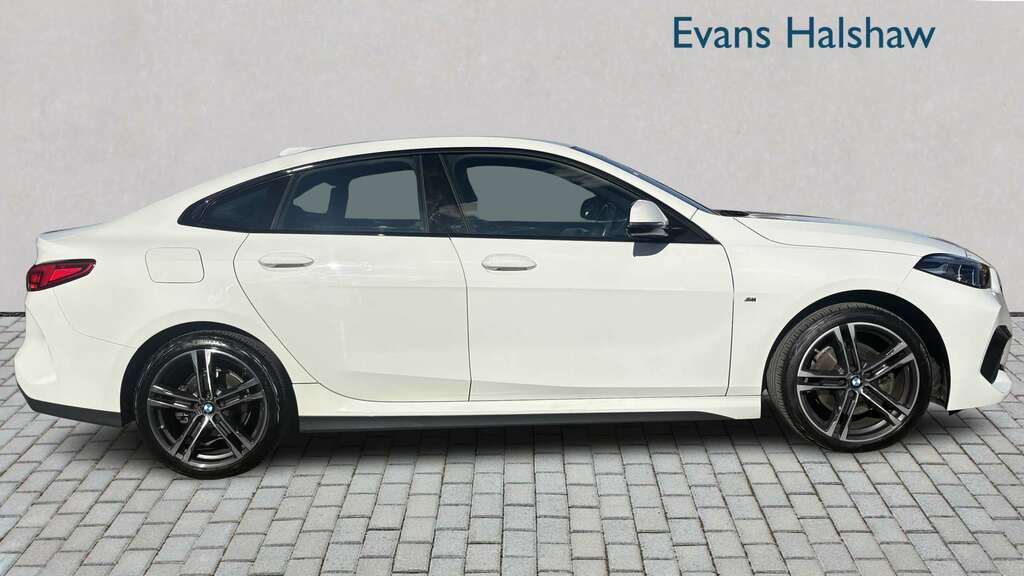 BMW 2 Series 218I 136 M Sport 2023 White #4