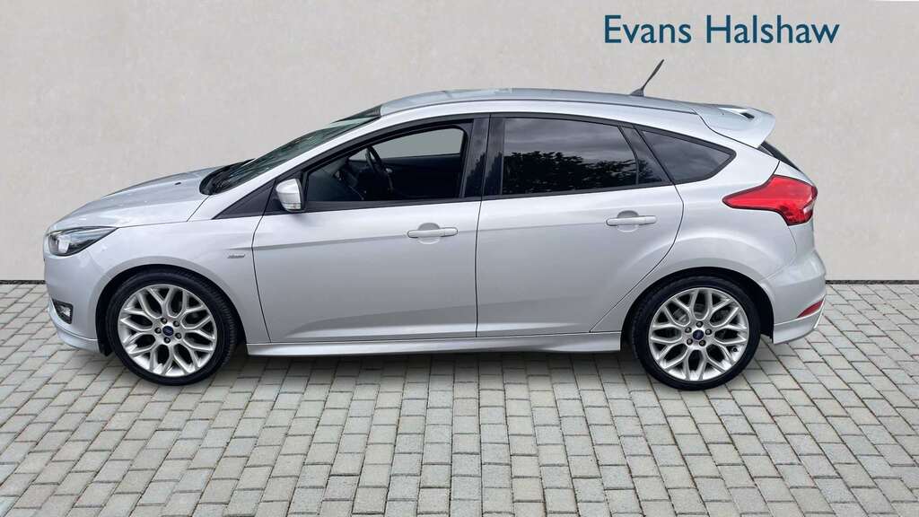 Ford Focus 1.0 Ecoboost 125 St-line 2017 OU67XMY Silver #2
