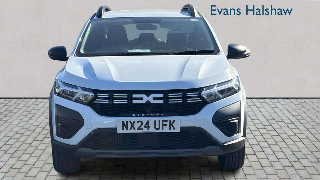 Dacia Sandero Stepway 1.0 Tce Essential 2024 NX24UFK White #2