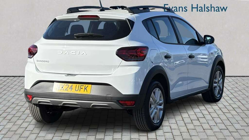 Dacia Sandero Stepway 1.0 Tce Essential 2024 NX24UFK White #6