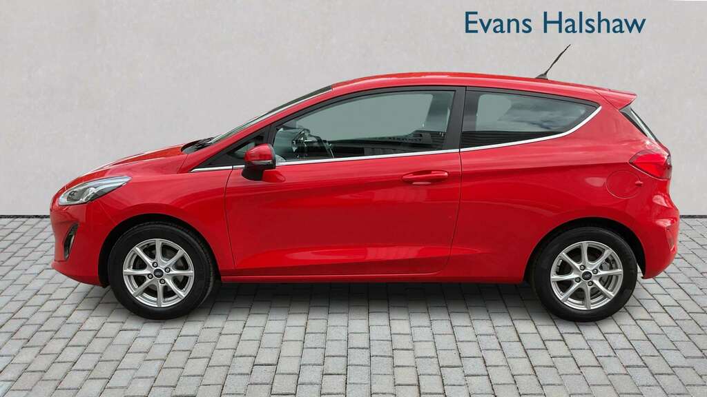 Ford Fiesta 1.1 Zetec 2019 SR19TWZ Red #2