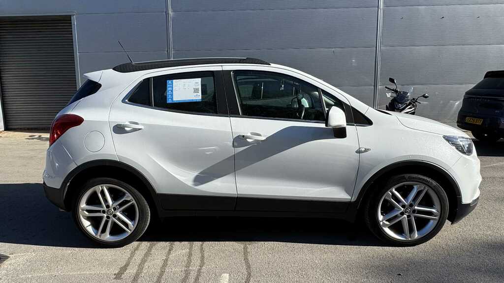 Vauxhall Mokka X 1.4T Griffin Plus 2019 White #4