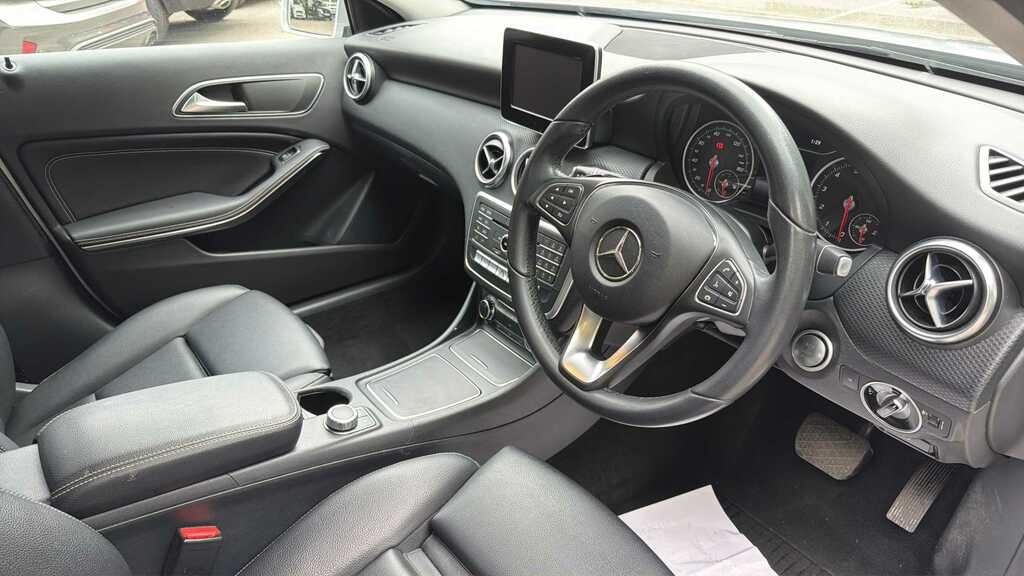 Mercedes-Benz A Class A180 Se 2017 YD67CAA Silver #6