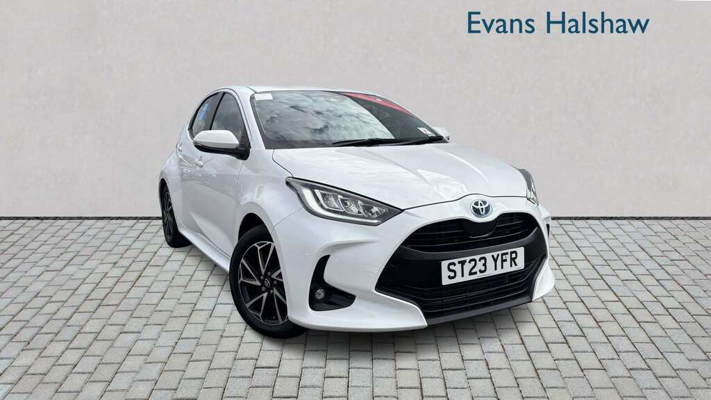 Toyota Yaris 1.5 Hybrid Design Cvt 2023 White