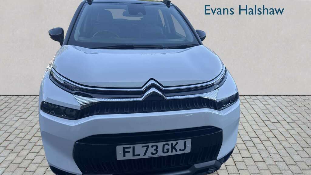 Citroen C3 Aircross 1.2 Puretech 110 Shine Plus 2023 FL73GKJ White #2