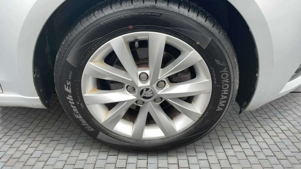 Skoda Octavia 1.6 Tdi Cr S 2019 Silver #6